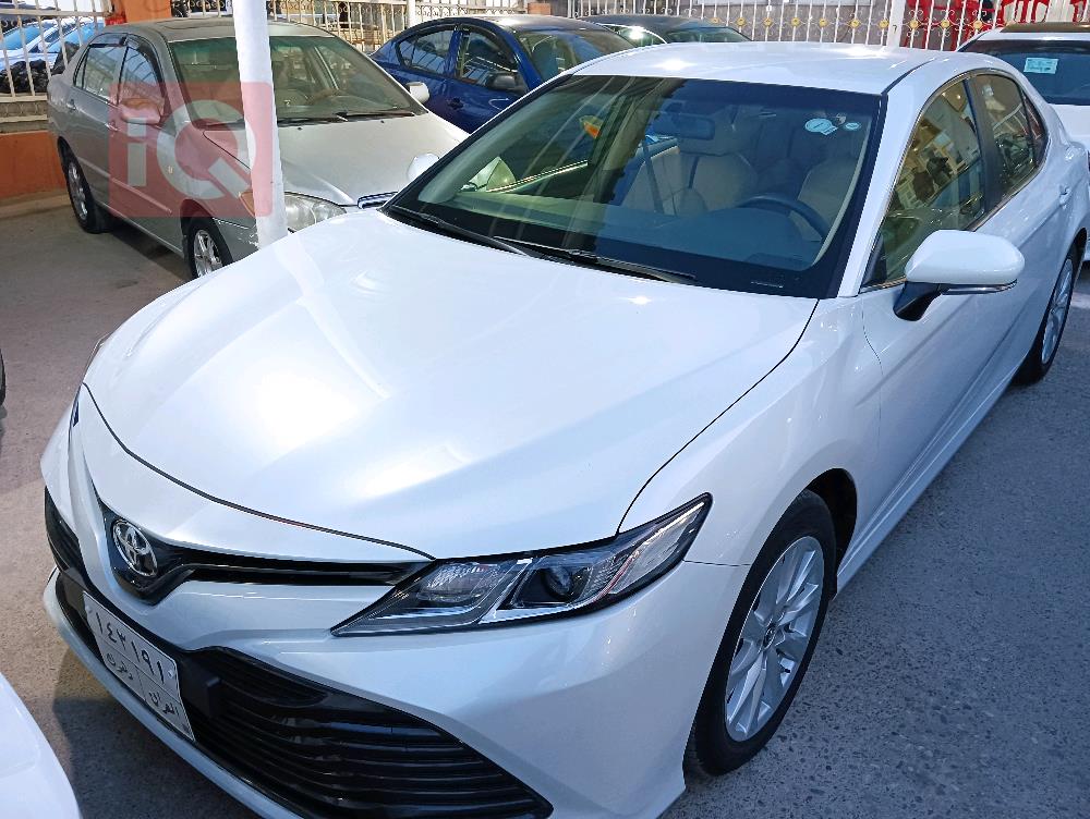 تۆیۆتا کامری